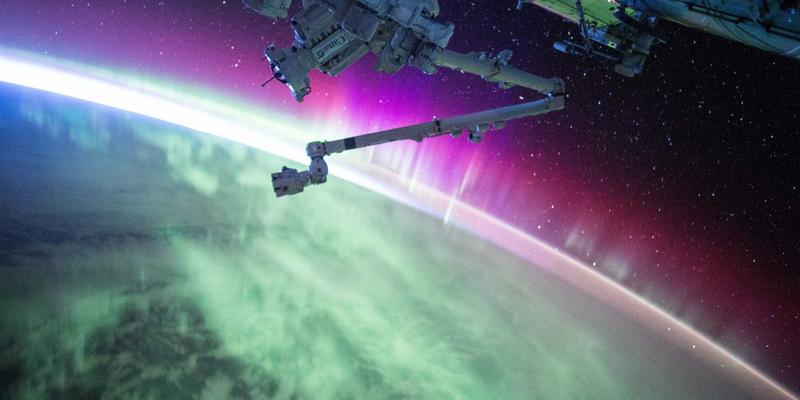 济南网站建设中的UI/UX设计原则：数字营销时代提升用户停留与转化的核心策略