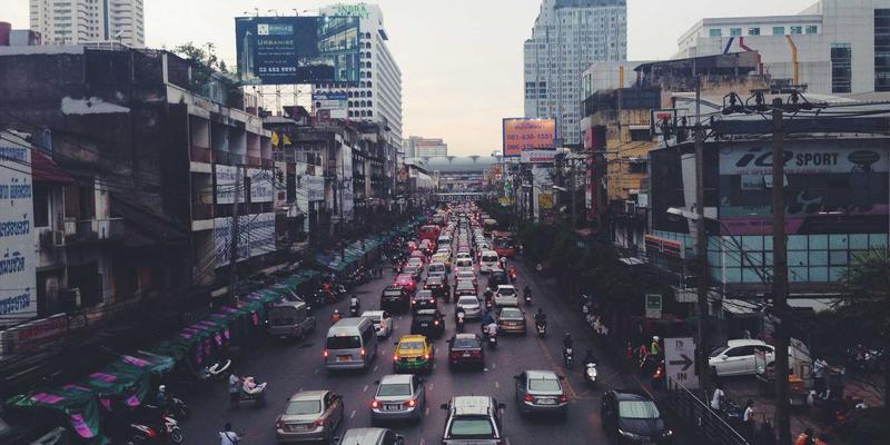 济南网站建设后如何维护？内容更新、安全监控与性能优化的长期合作模式解析